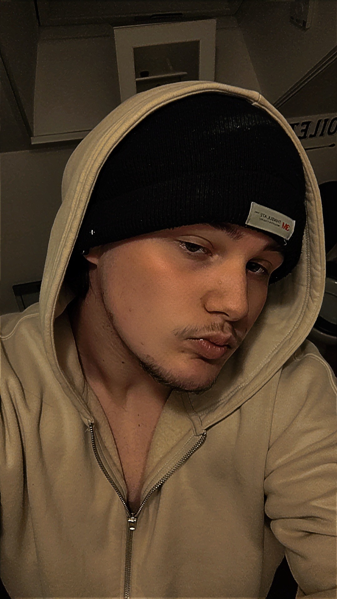 Profilo di Charles-emile